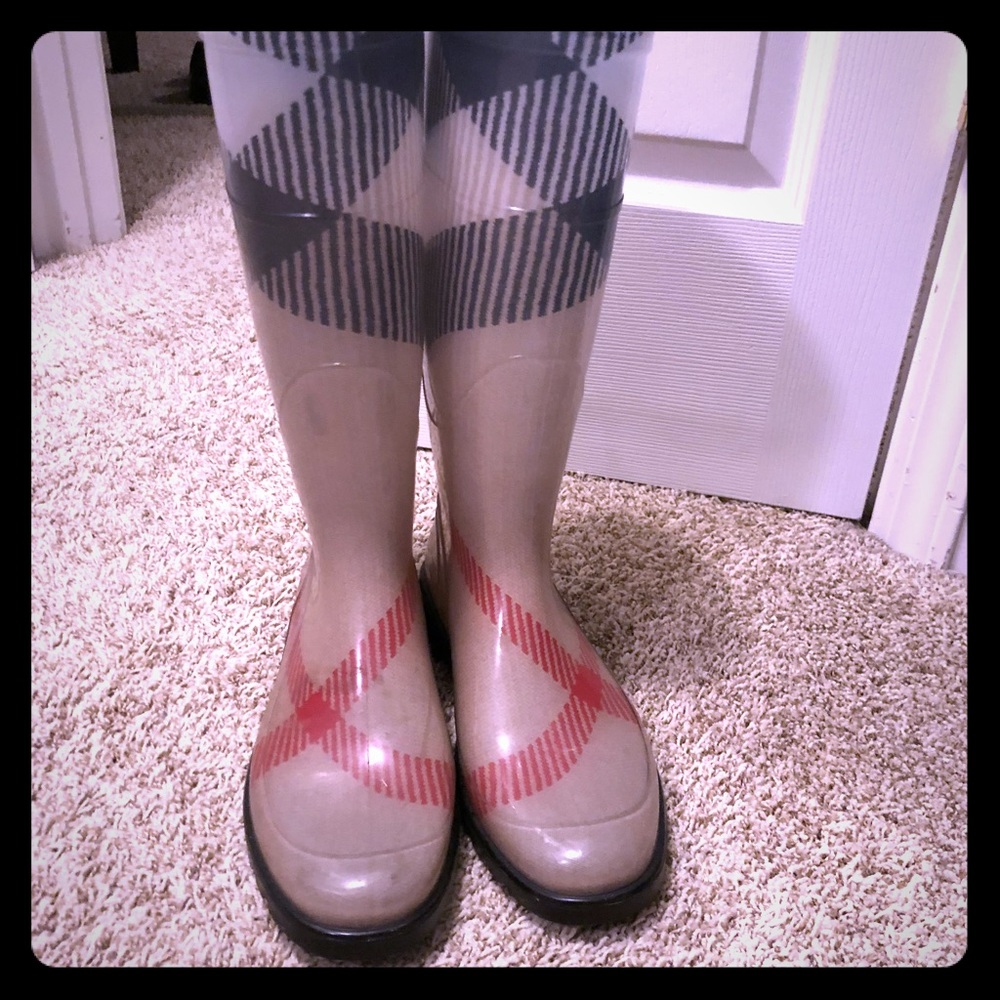 Burberry rain boots
